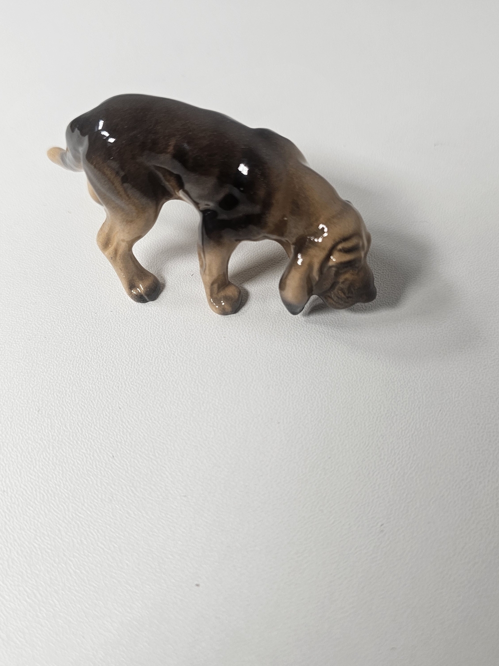 VINTAGE **RARE**HAGEN RENAKER MINIATURE BLOODHOUND DOG